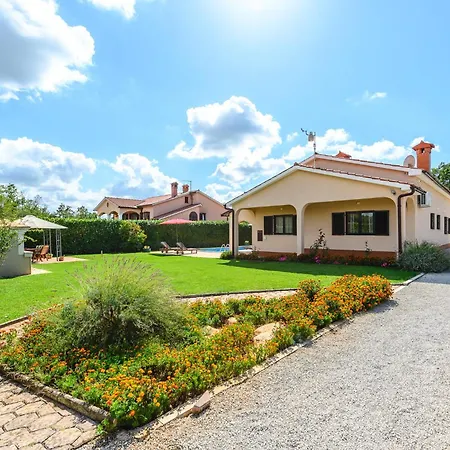 Villa Monika *