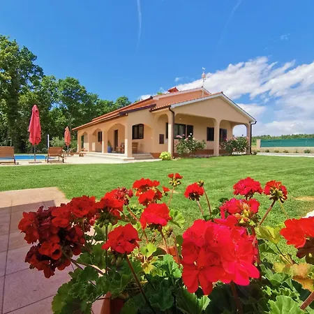 Villa Monika